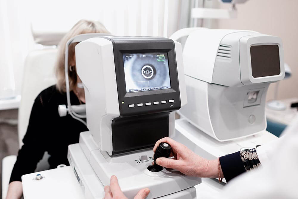 Diagnostic eye equipment